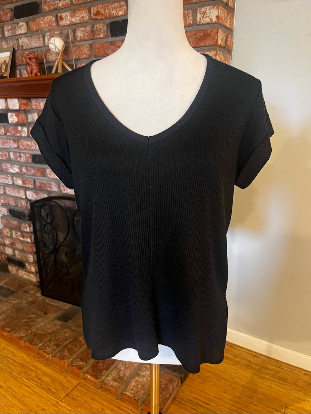 rag & bone PTP 21 NWOT Black V-Neck Ribbed Short Sleeve Tee